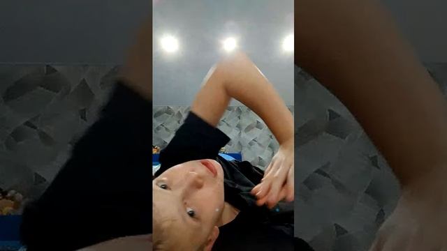 выполняю задания от подписчиков часть я не знаю смотреть онлайн