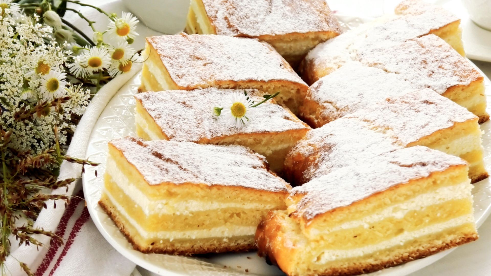 Сочник. Простой и быстрый пирог с творогом.