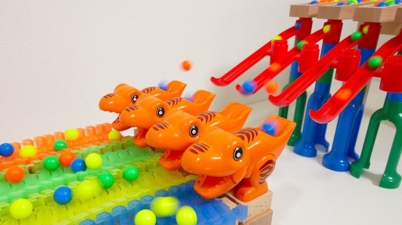 СТРОИМ ГОРКУ ДЛЯ ШАРИКОВ ШАРИКИ АСМР ДЛЯ ДЕТЕЙ ДЕТСКИЙ КАНАЛ ИГРАЛКИ-ЗАЛИПАЛКИ смотреть онлайн