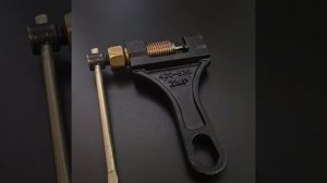 Выжимка цепи (расклепыватель цепи) для мотоцикла, квадроцикла, питбайка, снегохода 420 428 520 530