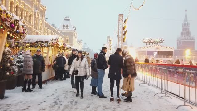 Прогулка по новогодней Москве смотреть онлайн