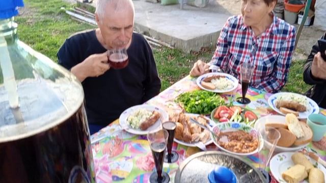 ОТМЕЧАЕМ ДЕНЬ СУРКА 🤔🤔🤔 смотреть онлайн