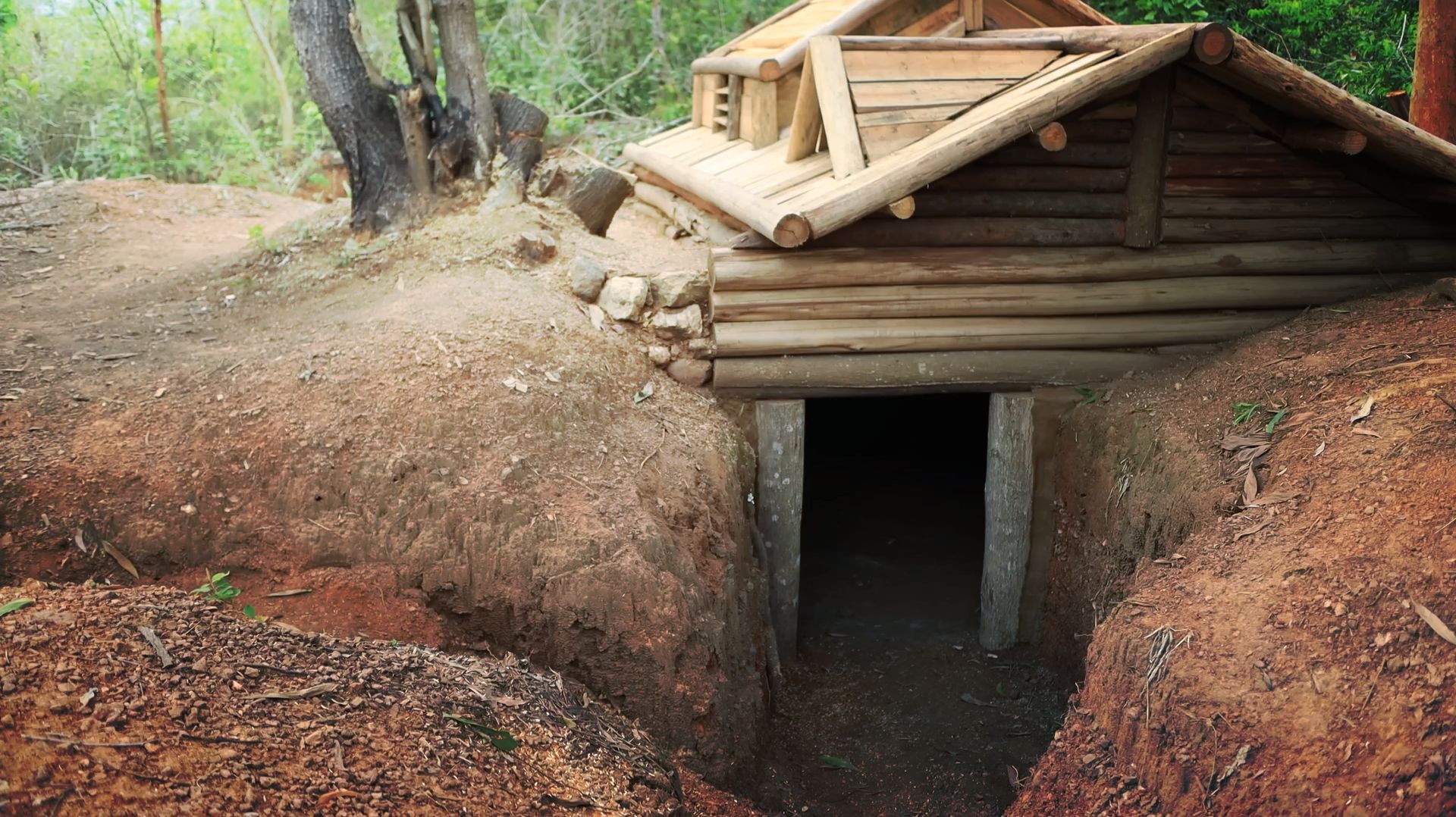 Строю теплый деревянный дом под землей для выживания. Секретный бункер. Ловлю и копчу рыбу. Бушкрафт смотреть онлайн