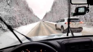 Безопасность? Нива БРОНТО на снежной трассе. Обгоны, работа АБС, стабильность.