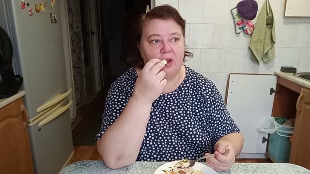 Готова провалиться сквозь землю 😰 смотреть онлайн