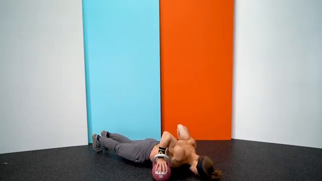 Отжимания с упором в сердцевину гири/Deficit KB Bell Grip Push Up смотреть онлайн