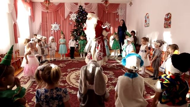 Новогодний утренник Младшая группа "Солнышко" смотреть онлайн