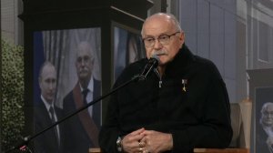 Никита Михалков встретился с творческой молодежью в Национальном центре "Россия".