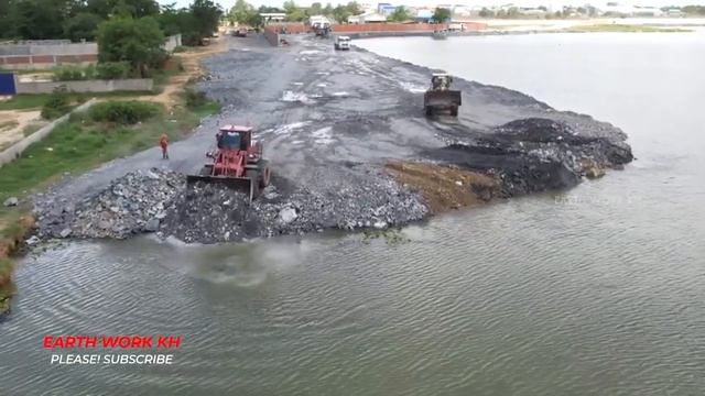 Отсыпка дороги, длиной 70 метров, соединённой с общественной трассой. смотреть онлайн