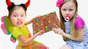 Милана с сестрёнкой не поделили мороженое и устроили соревнования