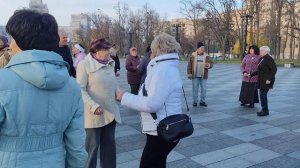 22 ПУСТЬ ПРИДУМАННАЯ ТЫ НОЧИ СТРАННИЦА!