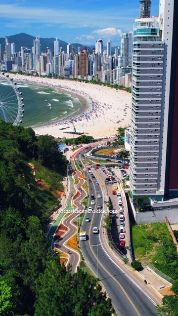 Бразилия. Балнеариу-Камбориу (Balneario Camboriu) — курортный город в штате Санта-Катарина