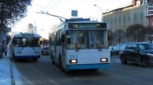 Троллейбус Екатеринбурга ВМЗ-5298.00 борт. №393 маршрут 7 на остановке "Гостиница Центральная"