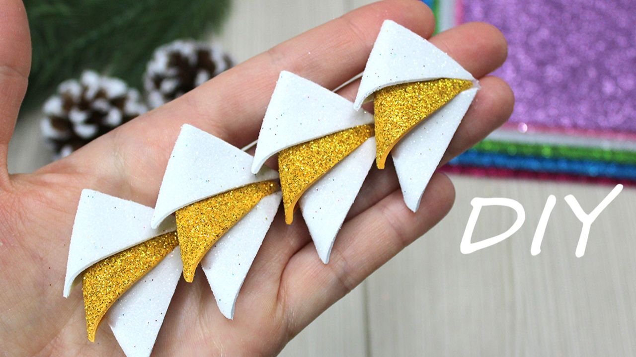 Мастер-класс новогодней игрушки из глиттерного фоамирана смотреть онлайн