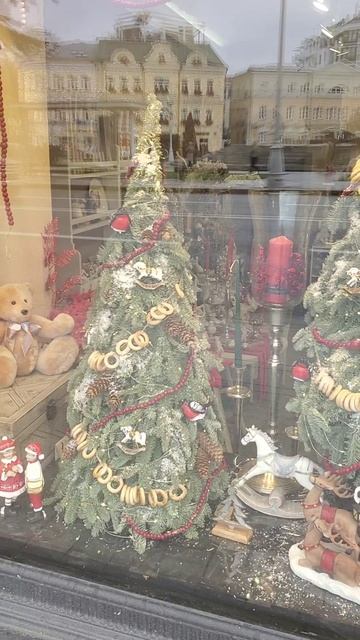 уличные украшения смотреть онлайн