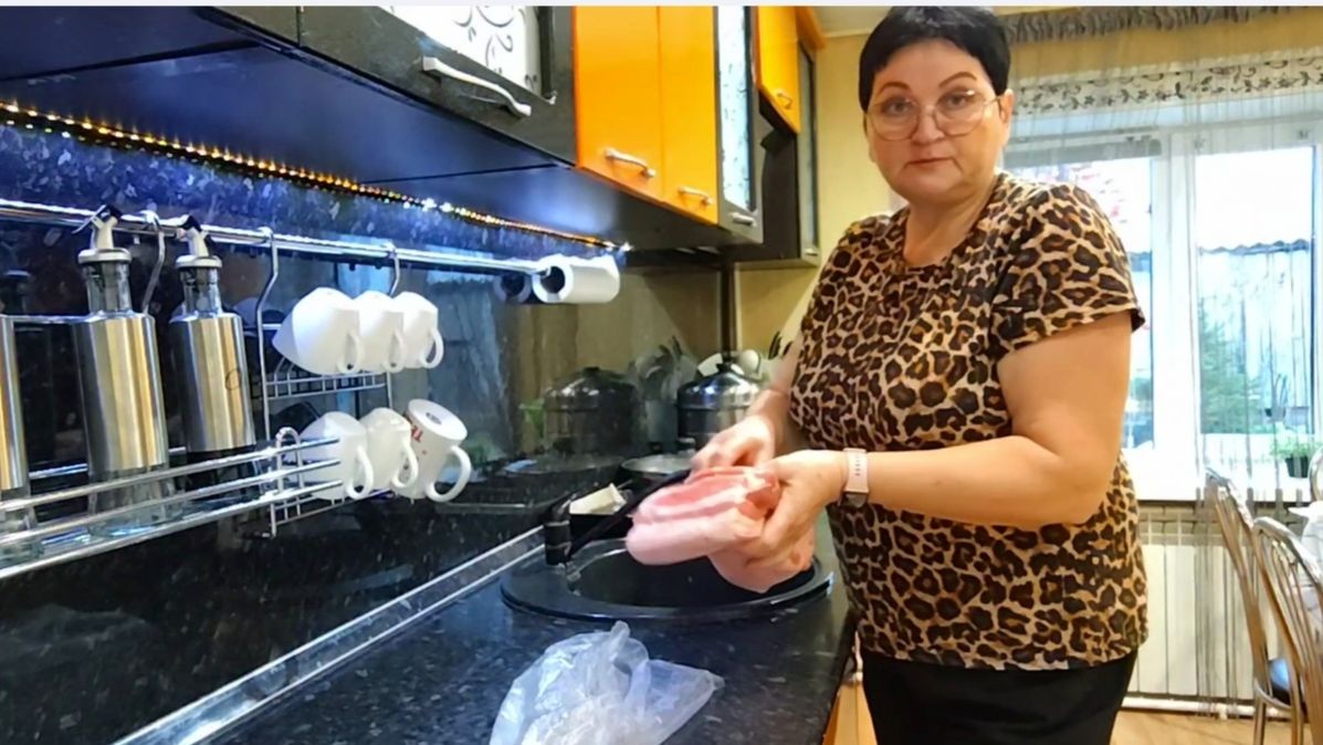 ОБЫЧНАЯ ЖИЗНЬ В СЕЛЕ/ С УТРА ПИРОГИ. смотреть онлайн