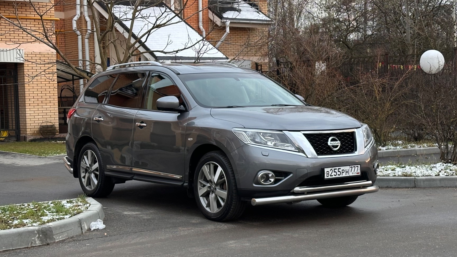 Ниссан Pathfinder