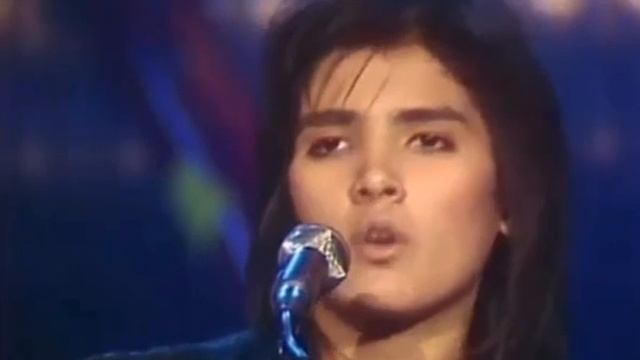 Tikaram Tanita... Twist in my sabriety. смотреть онлайн
