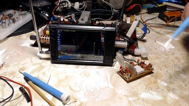 Гиала-303. Неудачная попытка перестроить блок УКВ. смотреть онлайн