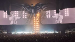 Xolidayboy мощнейше заводит зал на своем концерте в ВТБ Арена 21.11.2025