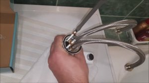 Как заменить кран для воды