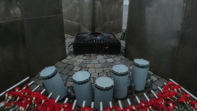 Мемориальный комплекс "Три штыка" смотреть онлайн