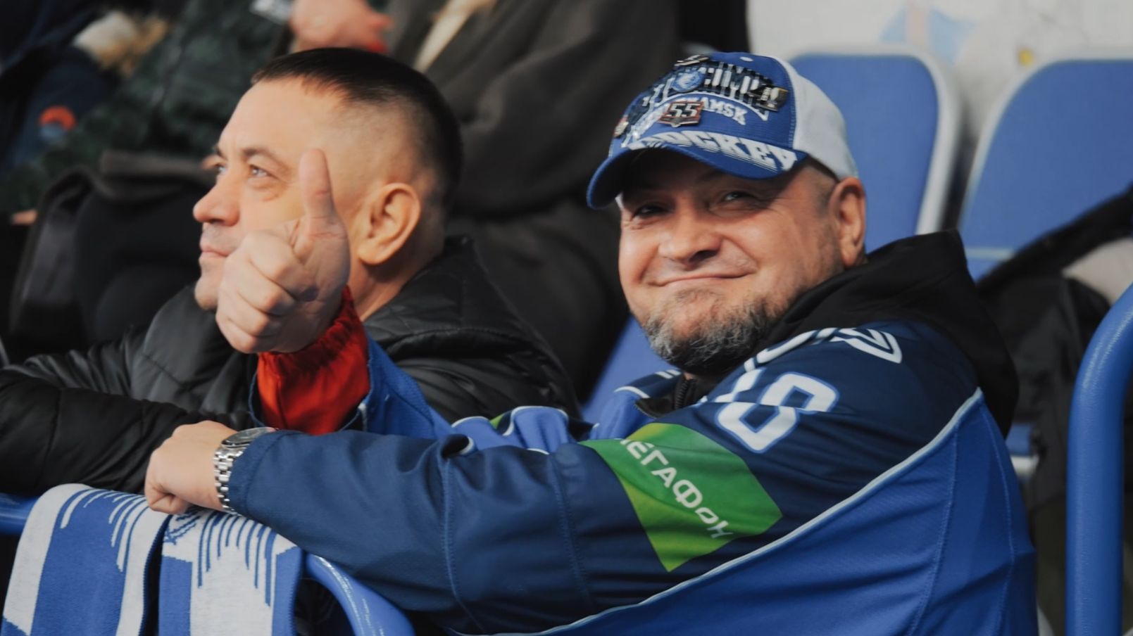 Атмосферное видео матча "Нефтехимик" - "Салават Юлаев" с комментариями болельщика Рустама