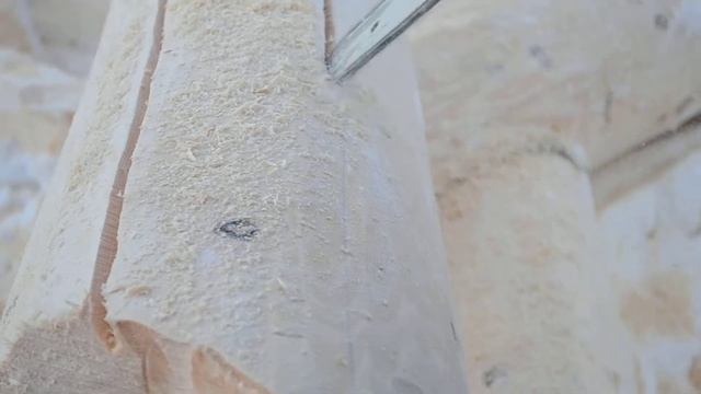 Делаем паз в бревне смотреть онлайн
