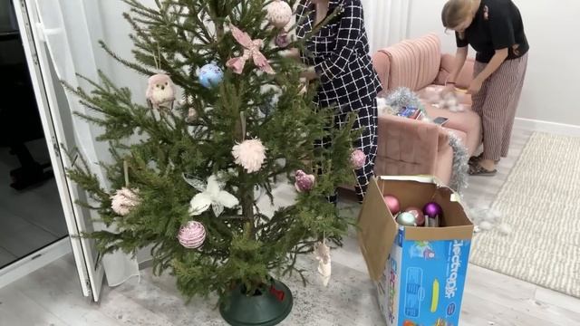 ✨Нарядили с Алисой НОВОГОДНЮЮ ЁЛКУ смотреть онлайн