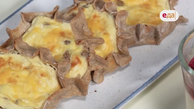 Кухня по заявкам | Псковская кокорина. Себежские драники. Овсяный кисель | Илья Лазерсон /379 смотреть онлайн