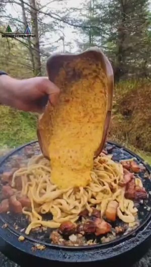 Очень вкусные спагетти 🍝 своими руками на природе