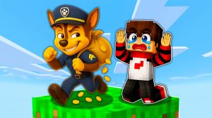 Я заперт НА ОДНОМ БЛОКЕ С ГОНЩИКОМ ВОРОМ В МАЙНКРАФТЕ