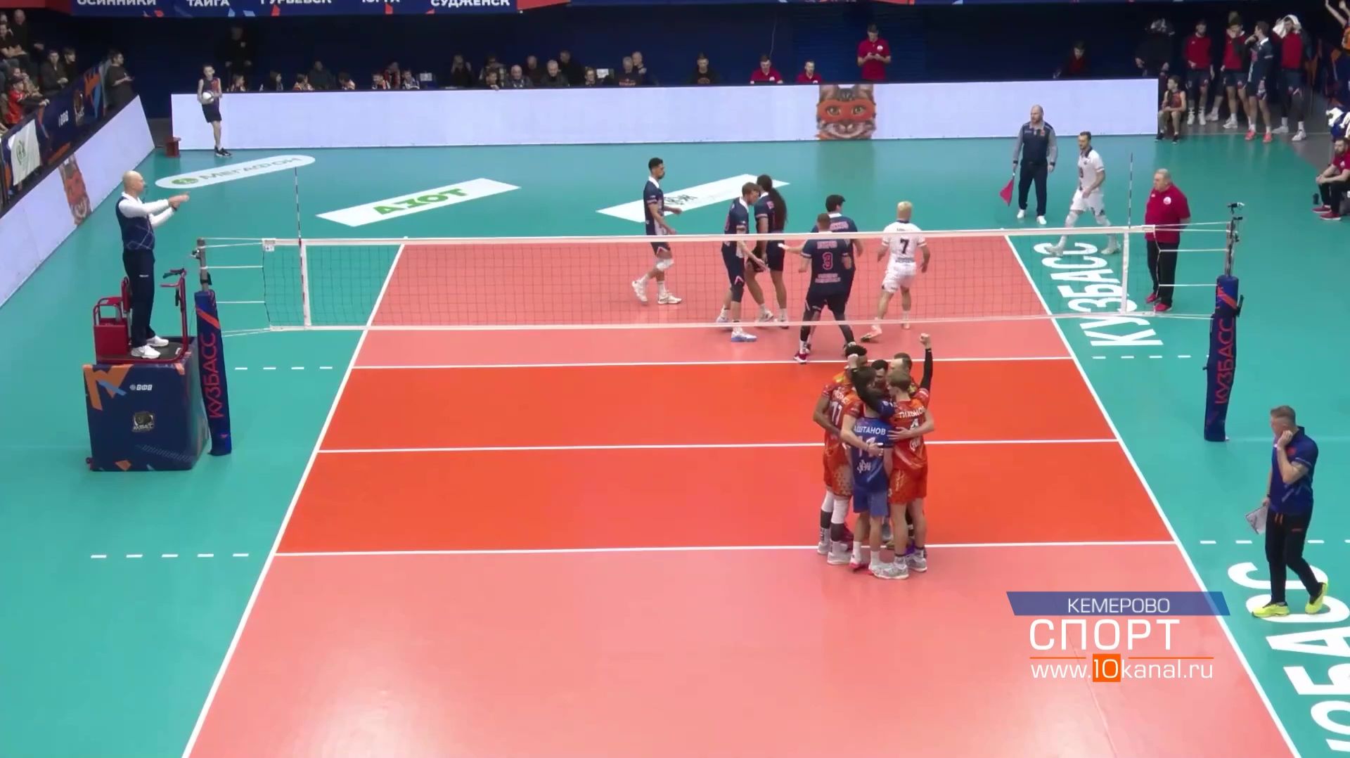 Волейбольный «Кузбасс» одержал победу в домашнем матче против команды «Ярославич» смотреть онлайн