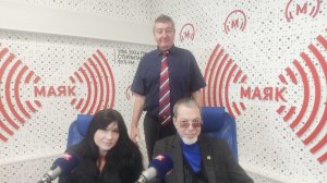 В рабочий полдень - 24.11.2025 Легендарная "Литературная газета" на "Маяке"!
