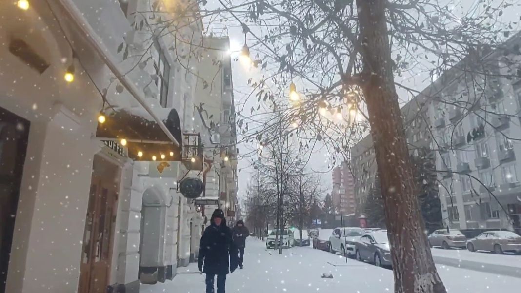 Снег в городе .Проспект Мира .Улица Парижской Коммуны. Красноярск смотреть онлайн