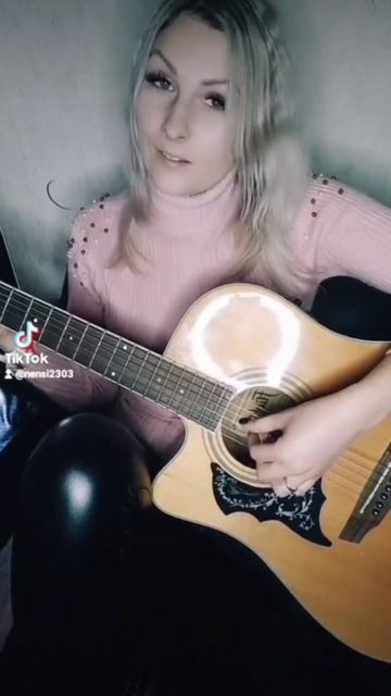 песни под гитару 🎸