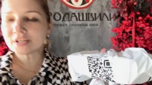 ВЛОГ Алиса идет В НОВУЮ ШКОЛУ ! Получили учебники и едем ВКУСНО отметить это событие !