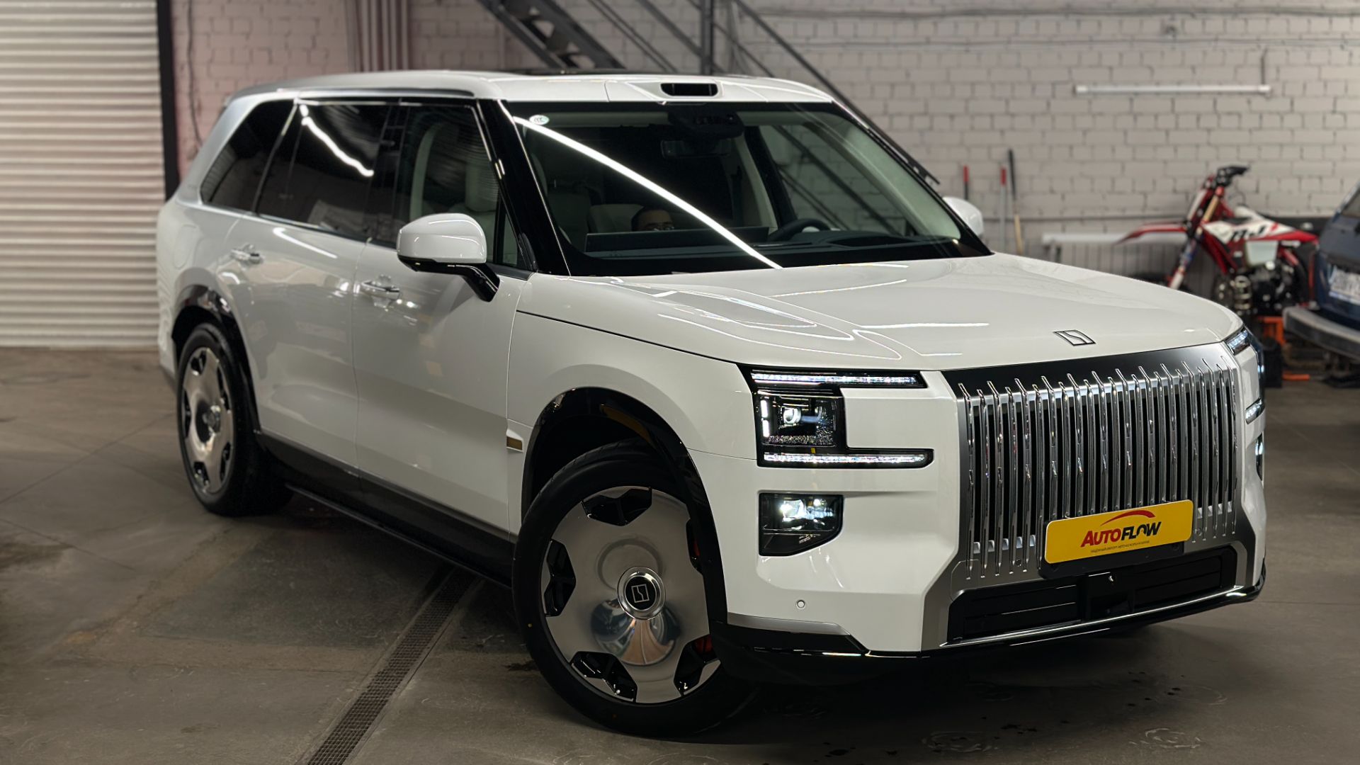 Привезли автомобиль ZEEKR 9X для нашего клиента в Казань смотреть онлайн