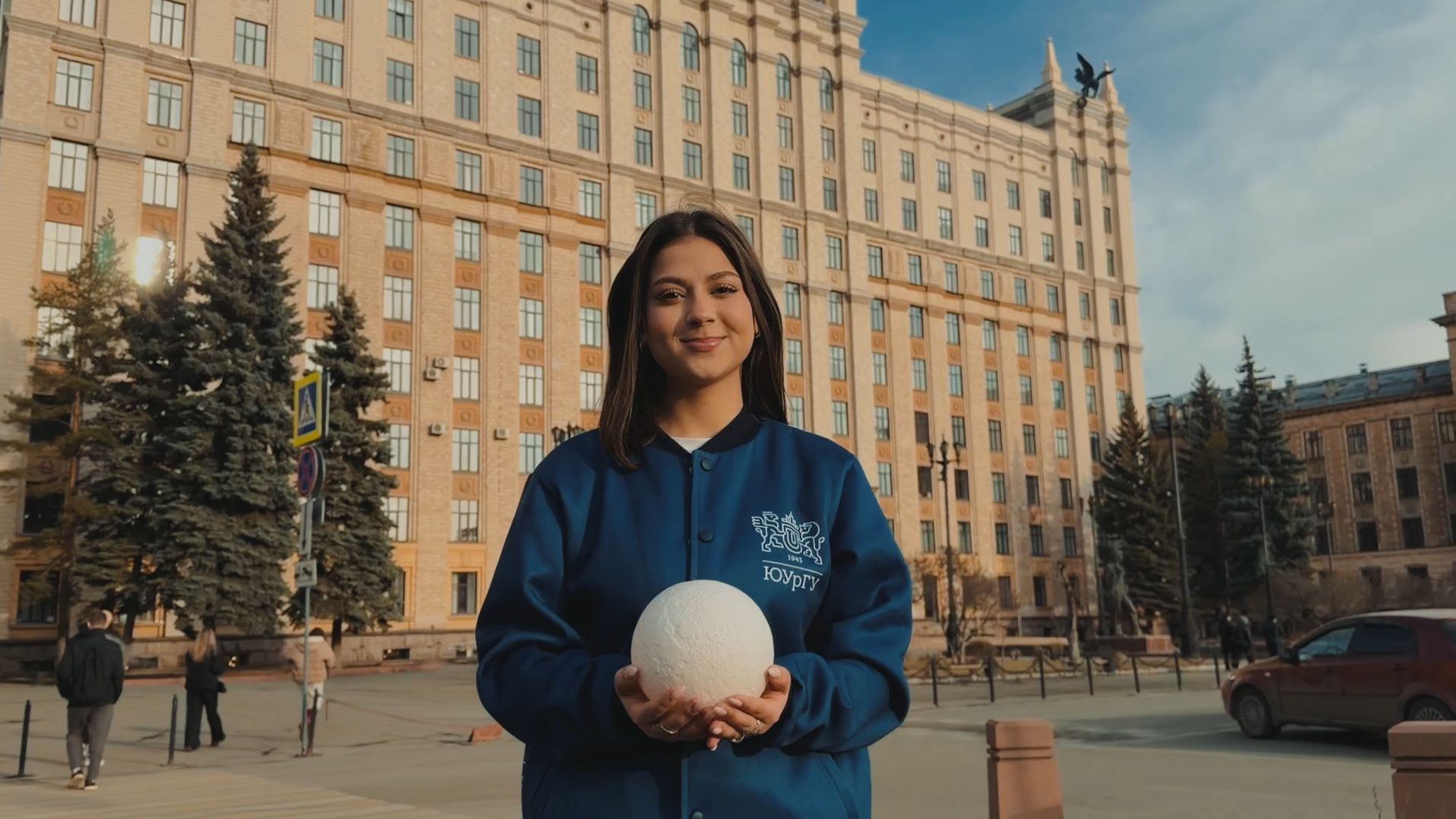 Гуманизм — это поделиться светом с теми, кому он нужен смотреть онлайн