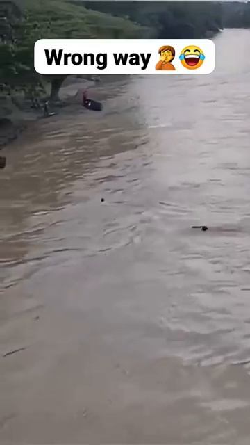 Попытка сбежать от копа смотреть онлайн