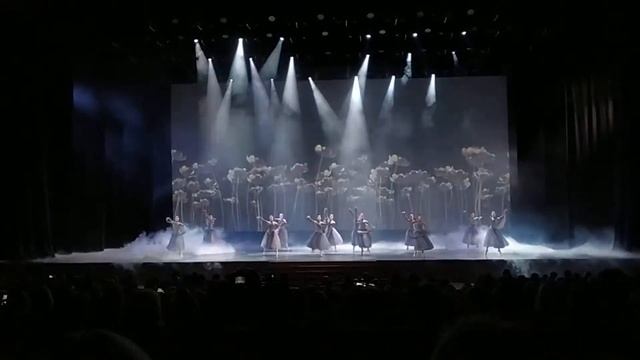 Queen - ансамбль Гжель . Концепт в Государственном Кремлевском дворце 04.03.2020 смотреть онлайн