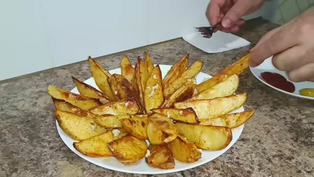 Картофель по-деревенски в духовке. смотреть онлайн