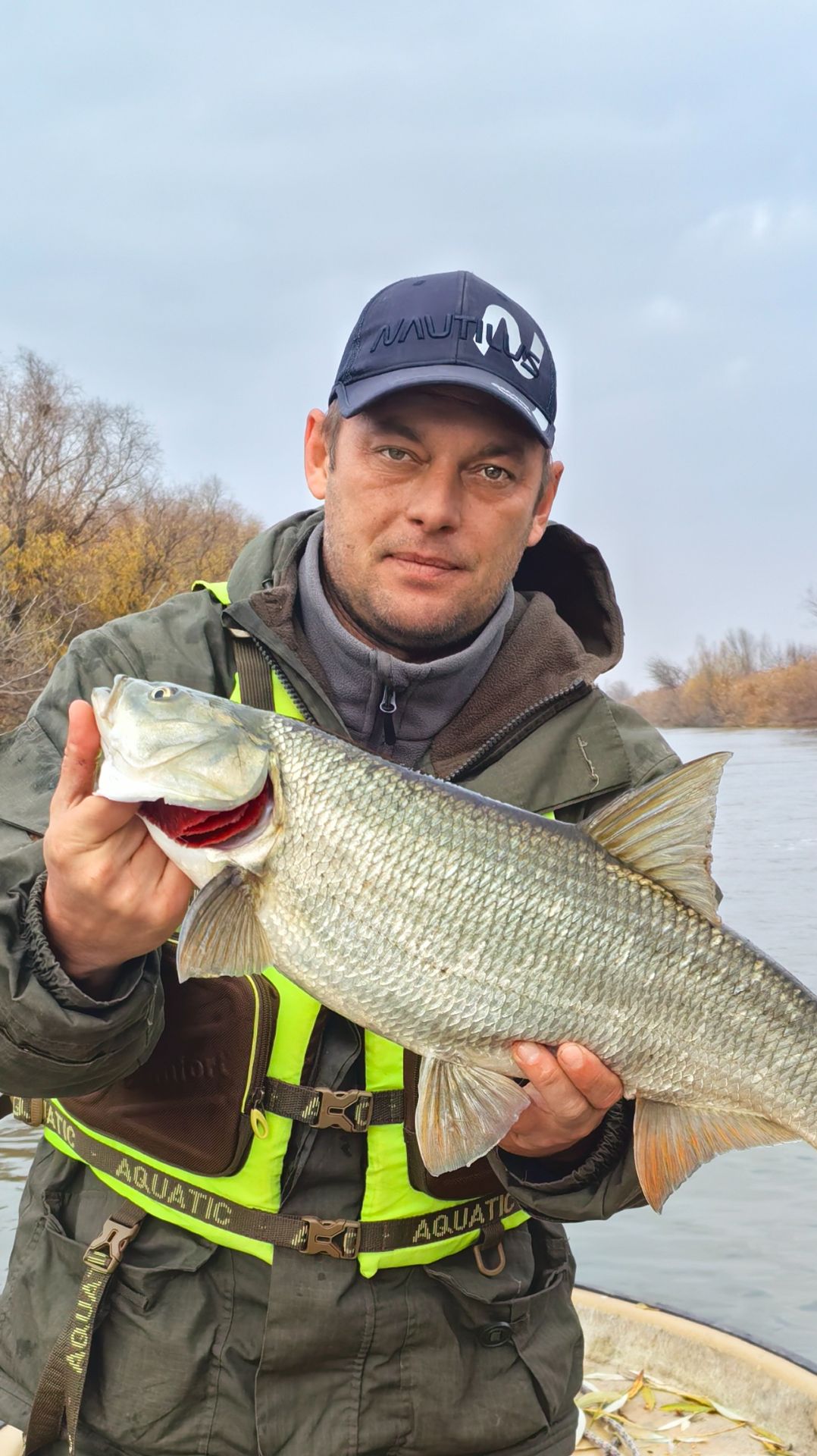 Ноябрьский жерех в Астрахани смотреть онлайн