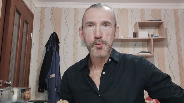 Воркута.Тефтели свино-говяжие, с картофельным пюре, и овощами.