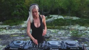 PEZSI [DJ-SET 2025] x RAVE HARDER, AGAIN - Peak Time Driving Techno