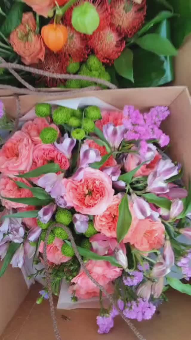 Букеты с пионовидными розами смотреть онлайн