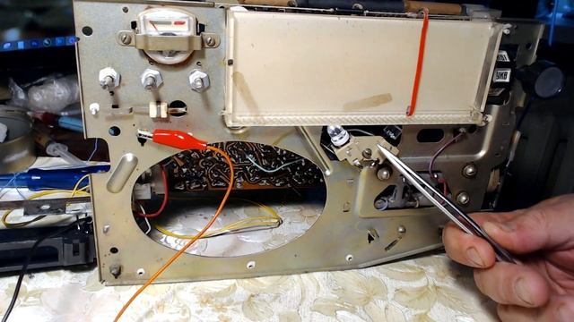 Короткое видео о светодиодной подсветке шкалы радиоприемника Океан-203 смотреть онлайн