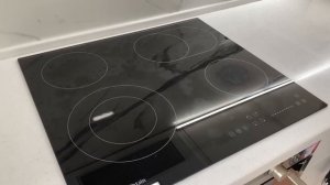 ВЛОГ День Победы‼️Гуляем в центре Анапы! Испортили варочную поверхность/ Алиса читает комментарии