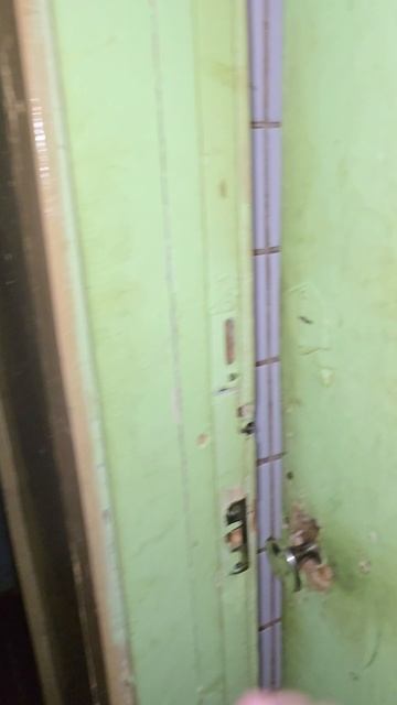 Труфанова 34 корпус 3.  18 метров комната