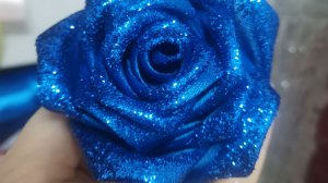 Большая, пышная роза из атласной ленты, диаметр 7см